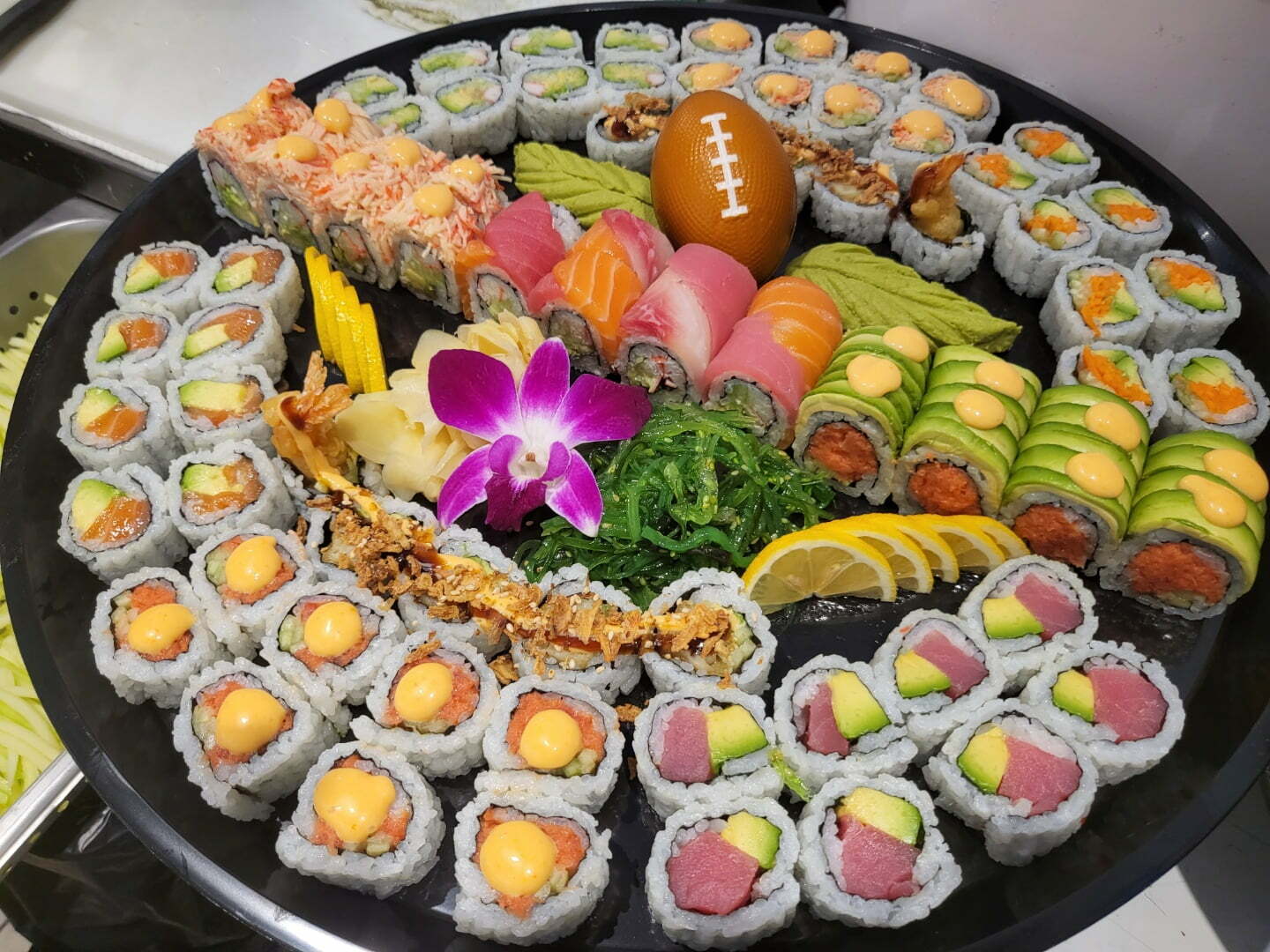 2. LARGE PLATE